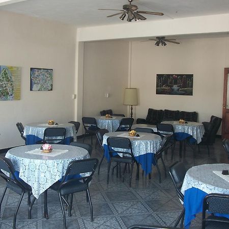 Hotel Vip Сан-Клементе-дель-Тую Экстерьер фото